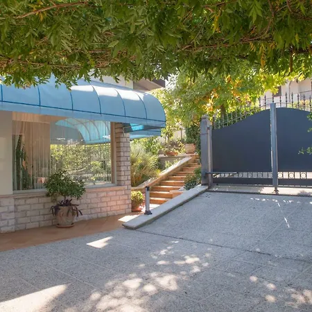 Residenza Eda Apartment *